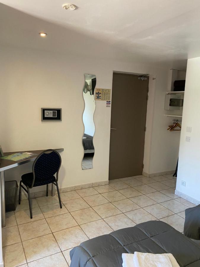 Logis Hotel La Chaumiere Marseillan  Buitenkant foto