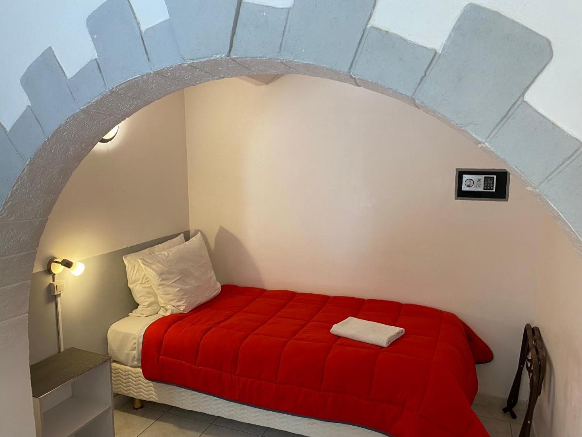Logis Hotel La Chaumiere Marseillan  Buitenkant foto