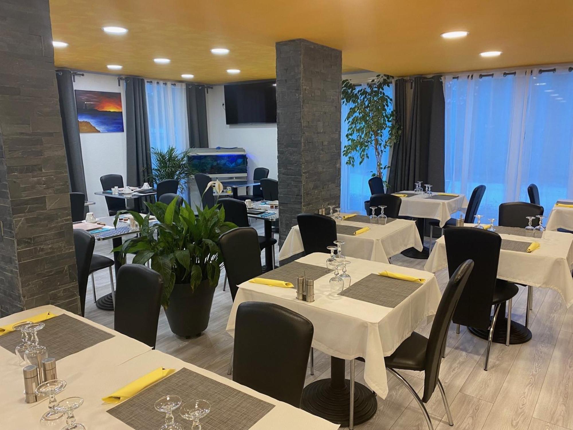 Logis Hotel La Chaumiere Marseillan  Buitenkant foto