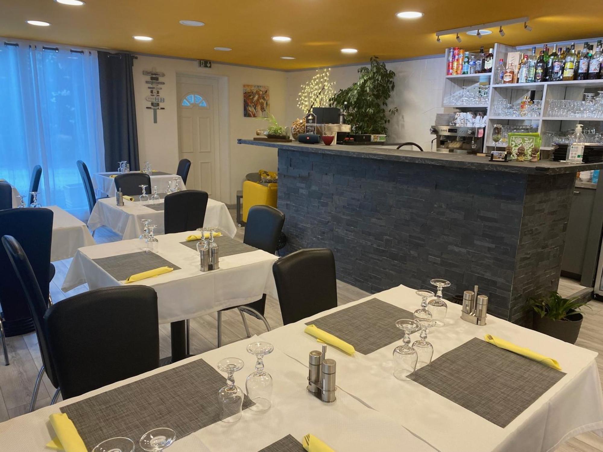 Logis Hotel La Chaumiere Marseillan  Buitenkant foto